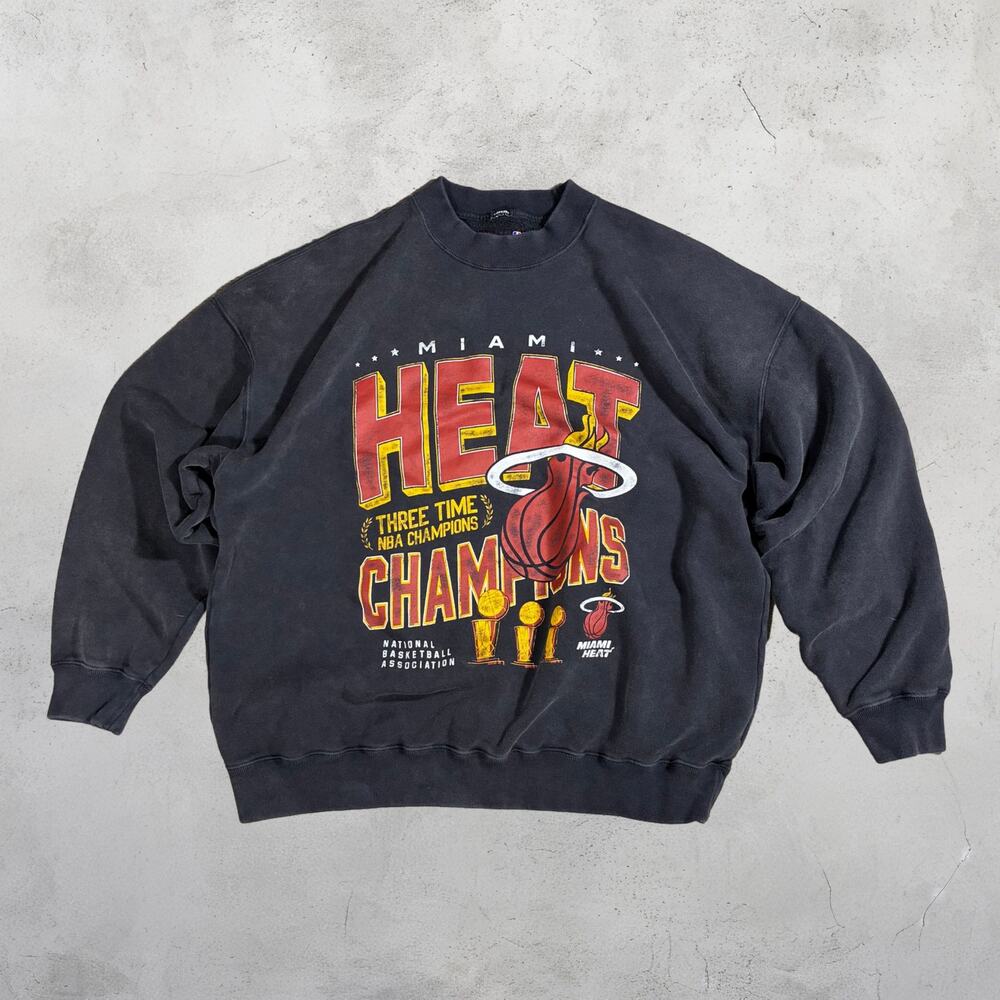 🏀 Miami Heat 3-Time NBA Champions Oversized Sweatshirt